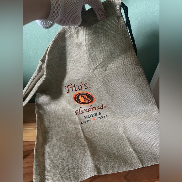 NEW TITO'S HANDMADE VODKA AUSTIN TEXAS  BACKPACK  DRAW STRING CINCH CANVAS BAG - Picture 4 of 4